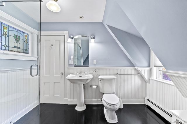19 Howe Place, Bronxville, NY 10708
