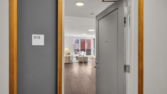 555 Innes Avenue 313, San Francisco, CA 94124
