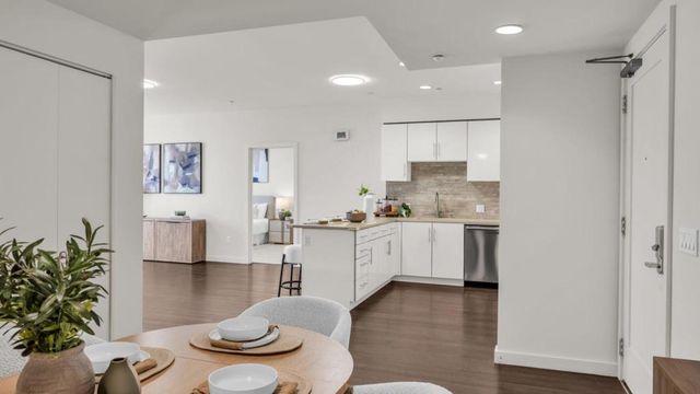 555 Innes Avenue 313, San Francisco, CA 94124