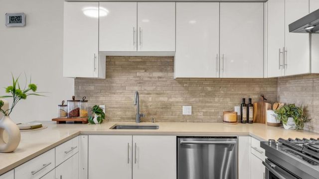 555 Innes Avenue 313, San Francisco, CA 94124
