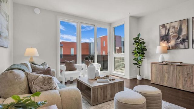 555 Innes Avenue 313, San Francisco, CA 94124