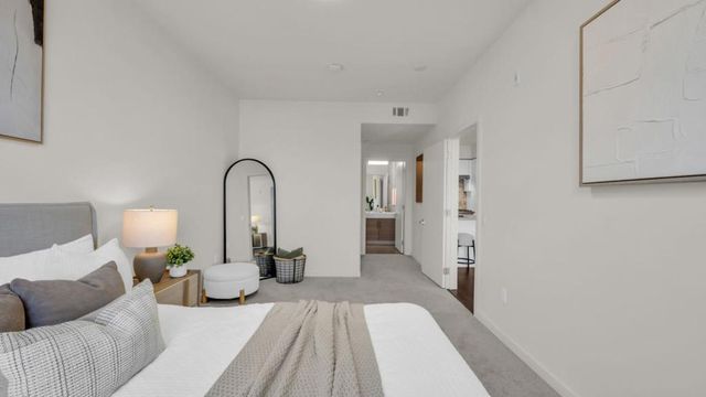 555 Innes Avenue 313, San Francisco, CA 94124