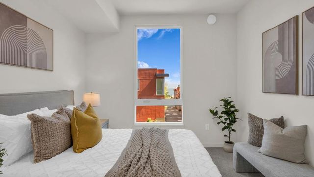 555 Innes Avenue 313, San Francisco, CA 94124