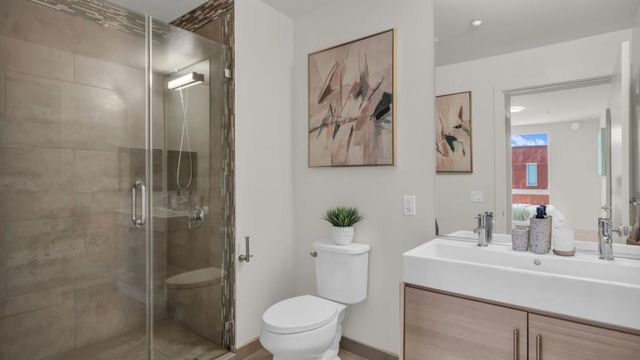 555 Innes Avenue 313, San Francisco, CA 94124