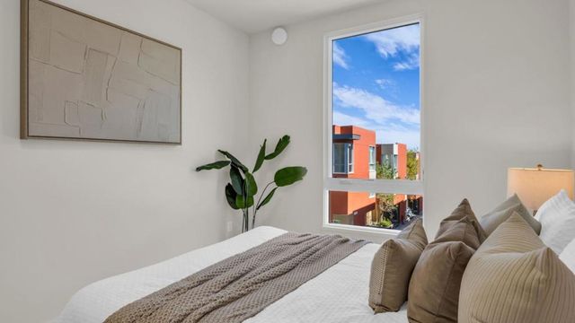 555 Innes Avenue 313, San Francisco, CA 94124