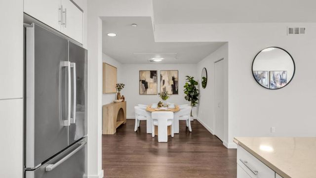 555 Innes Avenue 313, San Francisco, CA 94124