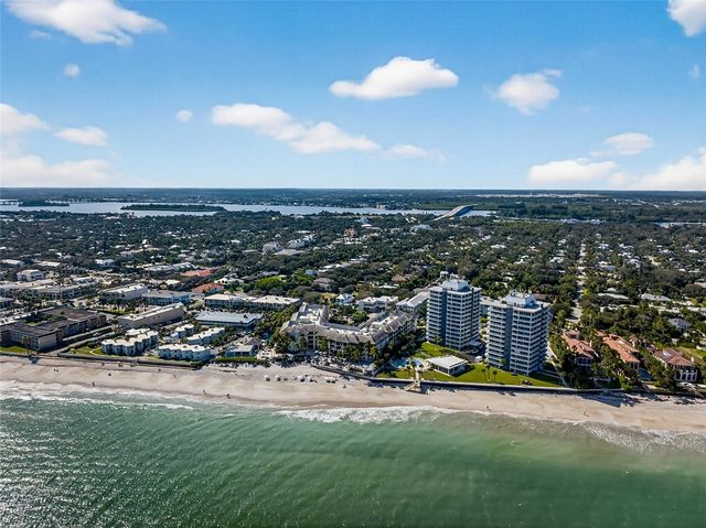 3554 Ocean Drive 302S, Vero Beach, FL 32963