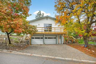 697 Oak Knoll Drive, Ashland, OR 97520