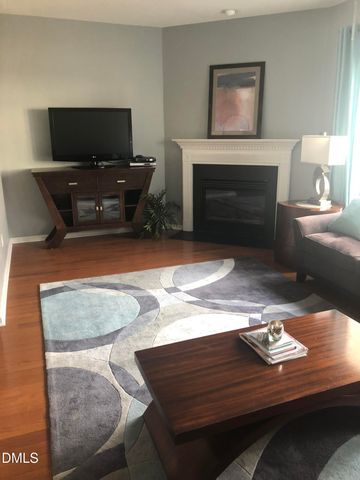 603 Knightsborough Way, Apex, NC 27502