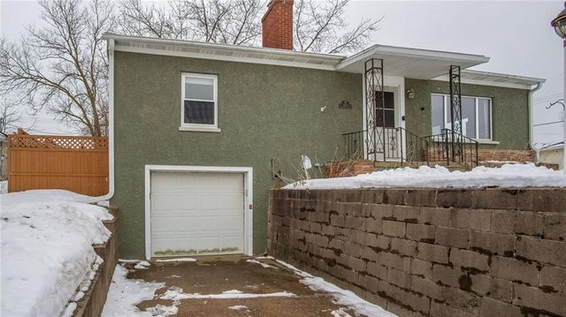 1505 Woodland Avenue, Eau Claire, WI 54701