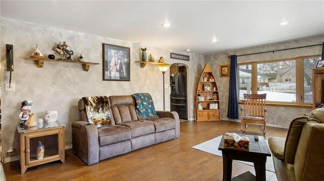 1505 Woodland Avenue, Eau Claire, WI 54701