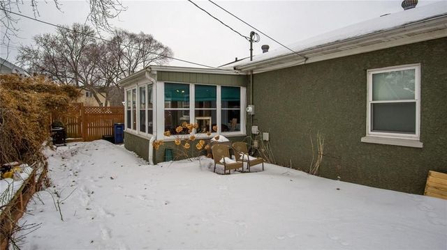 1505 Woodland Avenue, Eau Claire, WI 54701