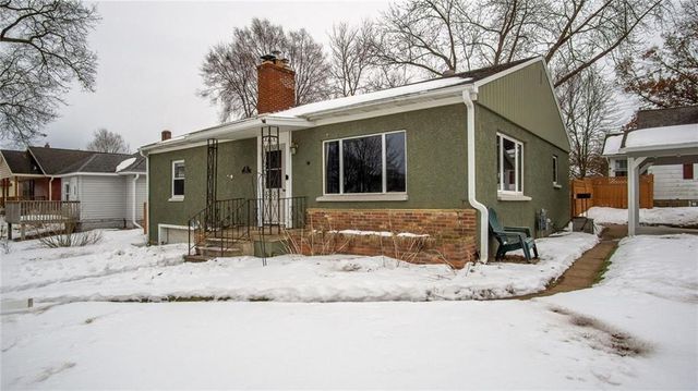 1505 Woodland Avenue, Eau Claire, WI 54701