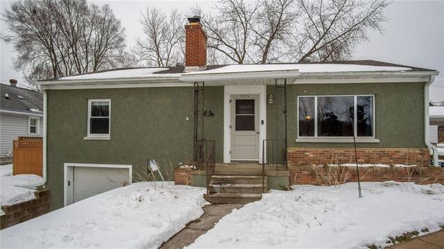 1505 Woodland Avenue, Eau Claire, WI 54701