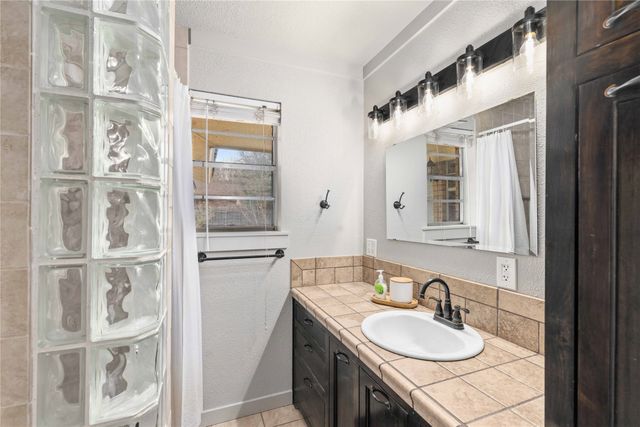 1718 Woodridge Drive, Brownwood, TX 76801