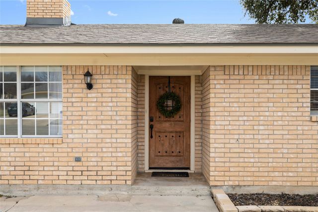 1718 Woodridge Drive, Brownwood, TX 76801