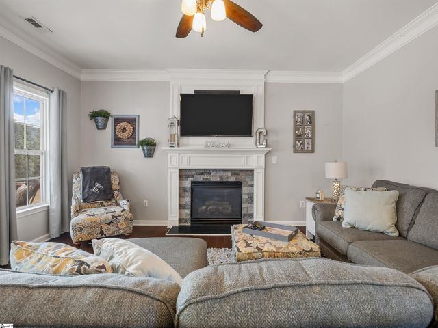 250 Wycliff Drive, Spartanburg, SC 29301