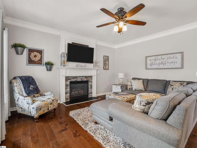 250 Wycliff Drive, Spartanburg, SC 29301