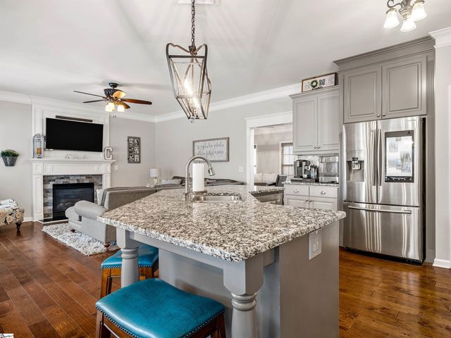 250 Wycliff Drive, Spartanburg, SC 29301