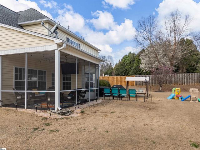 250 Wycliff Drive, Spartanburg, SC 29301