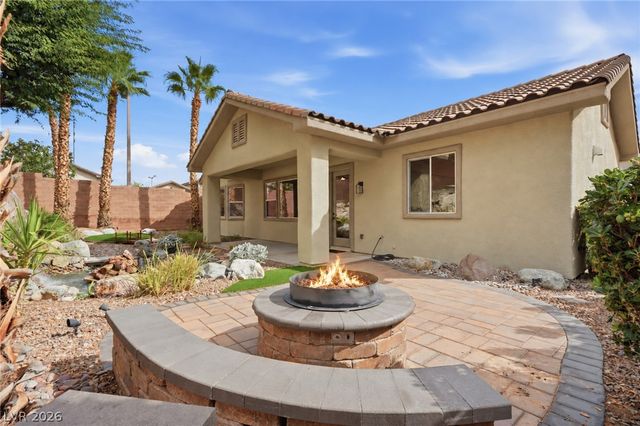 65 Twilight Rose Street, Las Vegas, NV 89138