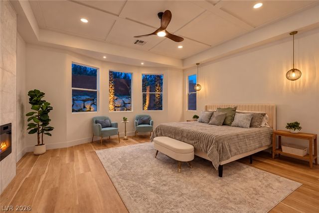 65 Twilight Rose Street, Las Vegas, NV 89138