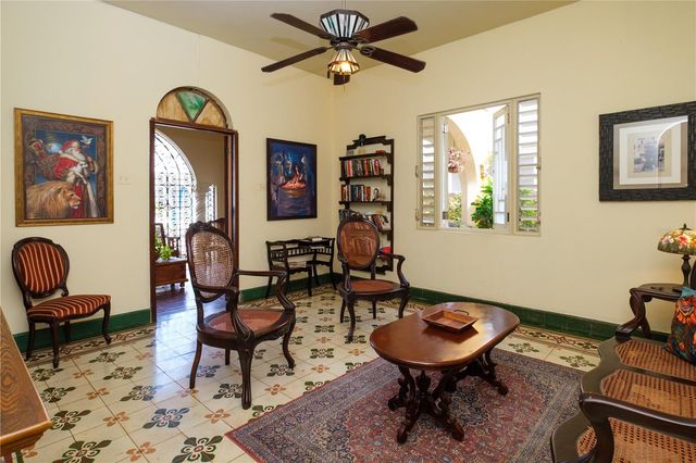 711 CONCORDIA ST., MIRAMAR DEV., San Juan, PR 00907