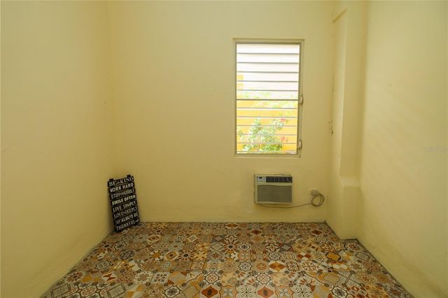 711 CONCORDIA ST., MIRAMAR DEV., San Juan, PR 00907