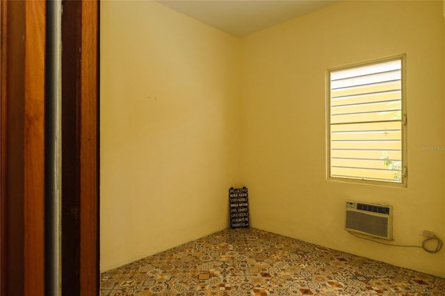 711 CONCORDIA ST., MIRAMAR DEV., San Juan, PR 00907