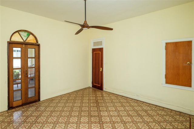 711 CONCORDIA ST., MIRAMAR DEV., San Juan, PR 00907