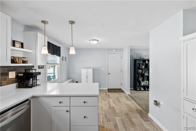 4315 Old Meadow Road, Clay, NY 13041