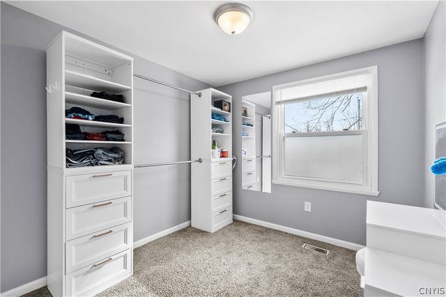 4315 Old Meadow Road, Clay, NY 13041