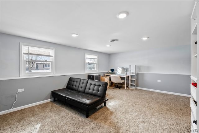 4315 Old Meadow Road, Clay, NY 13041