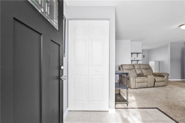 4315 Old Meadow Road, Clay, NY 13041