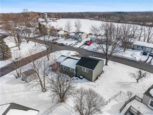 4315 Old Meadow Road, Clay, NY 13041