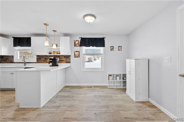 4315 Old Meadow Road, Clay, NY 13041