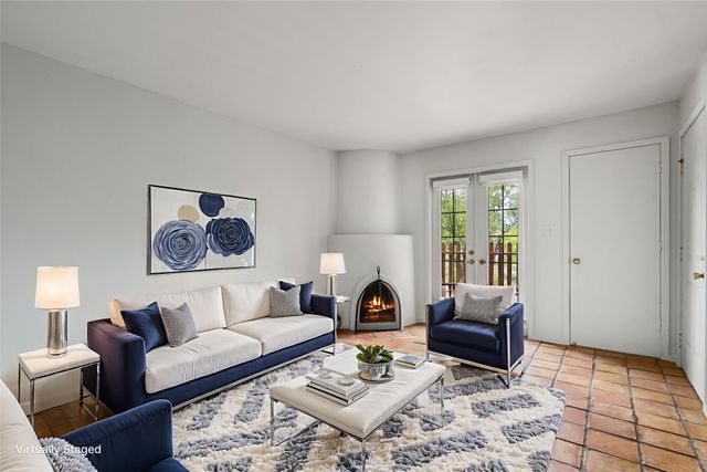 2600 Zia L-11, Santa Fe, NM 87507