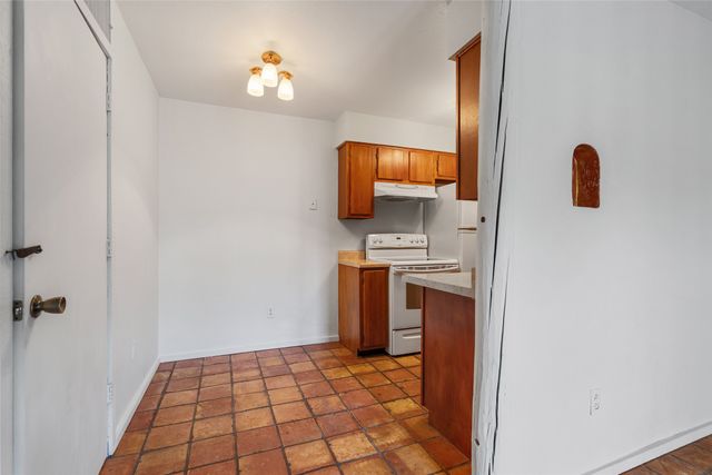 2600 Zia L-11, Santa Fe, NM 87507