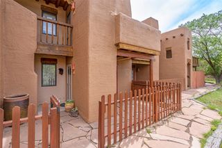 2600 Zia L-11, Santa Fe, NM 87507