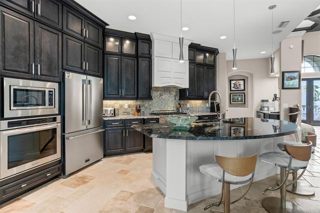 3271 BAYOU ROAD, Longboat Key, FL 34228