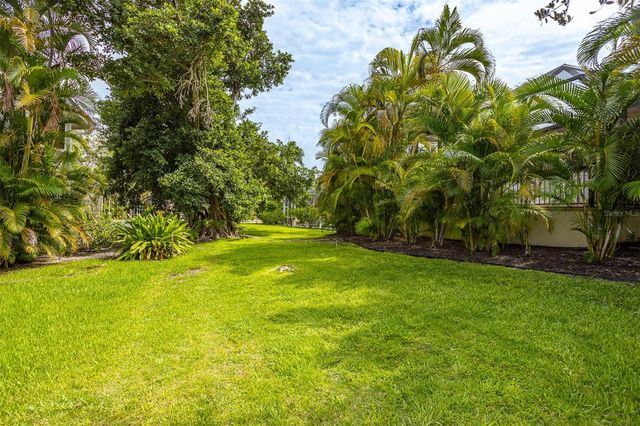 3271 BAYOU ROAD, Longboat Key, FL 34228
