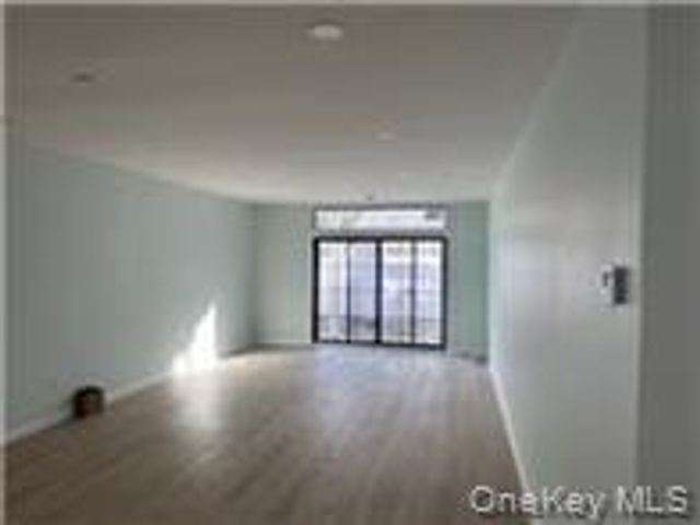 248-20 Jericho Turnpike 2nd, Floral Park, NY 11001