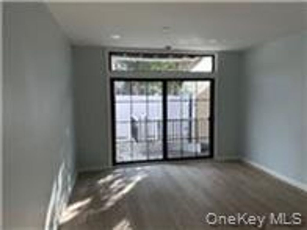 248-20 Jericho Turnpike 2nd, Floral Park, NY 11001