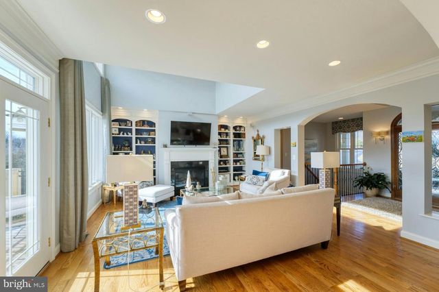 12060 CATOCTIN FARM LN, Lovettsville, VA 20180