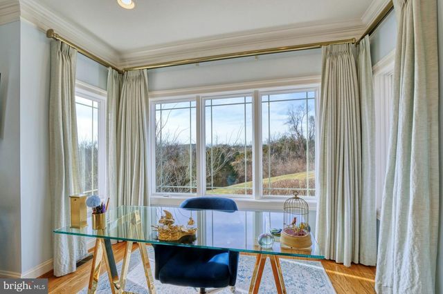 12060 CATOCTIN FARM LN, Lovettsville, VA 20180