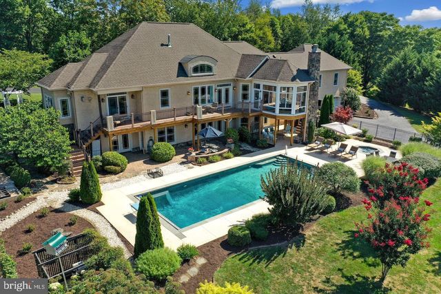 12060 CATOCTIN FARM LN, Lovettsville, VA 20180