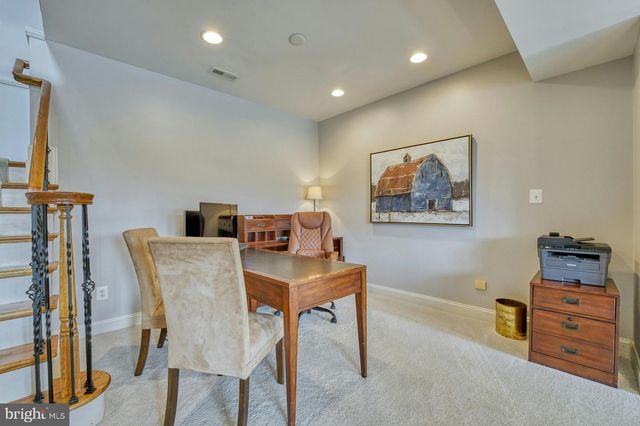 12060 CATOCTIN FARM LN, Lovettsville, VA 20180