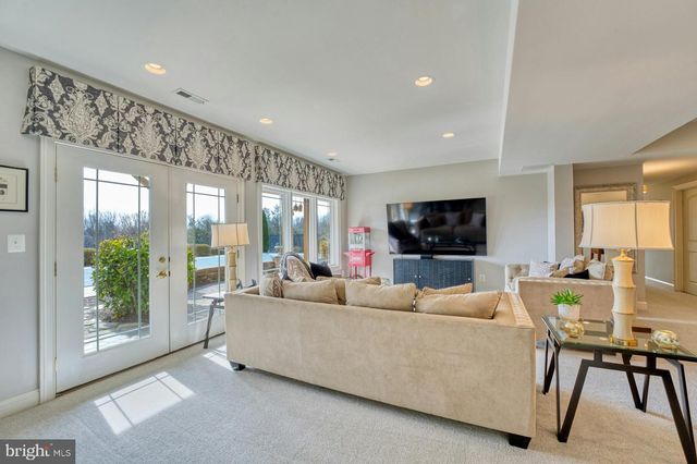 12060 CATOCTIN FARM LN, Lovettsville, VA 20180