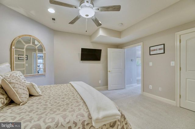 12060 CATOCTIN FARM LN, Lovettsville, VA 20180