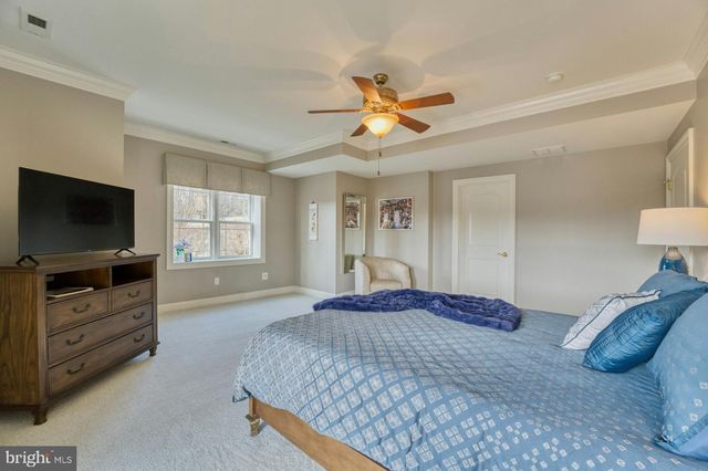 12060 CATOCTIN FARM LN, Lovettsville, VA 20180